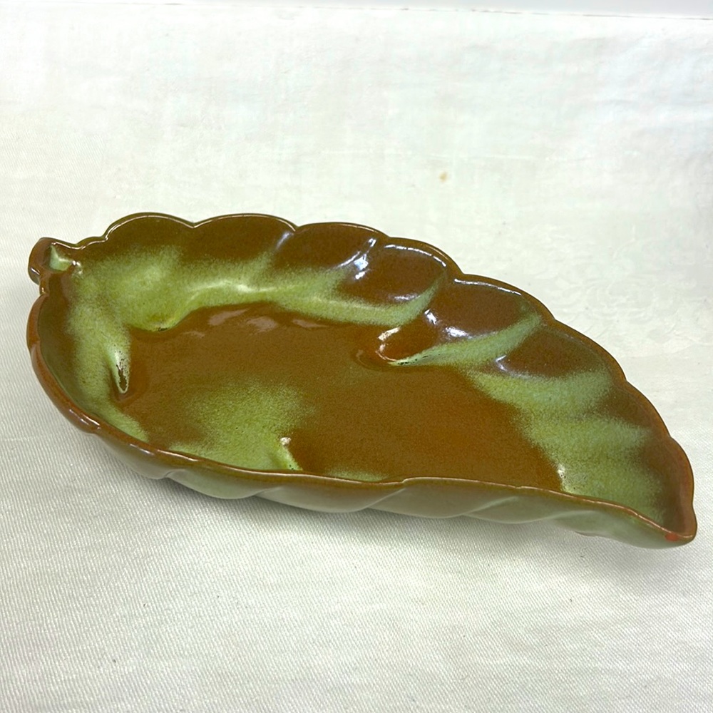Vintage Frankoma Pottery 225 Prairie Green redware leaf serving/trinket dish